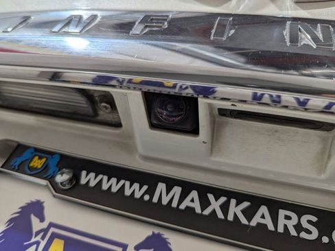 Used 2016 INFINITI Q70 L 3.7 w/ Deluxe Touring Package image 48