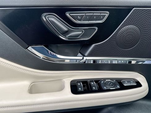 New 2026 Lincoln Corsair Reserve AWD/4WD image 22