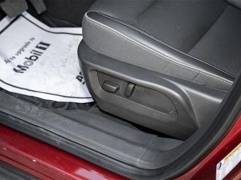 Used 2023 Buick Envision Essence image 20