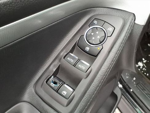 Used 2013 Ford Explorer XLT image 13