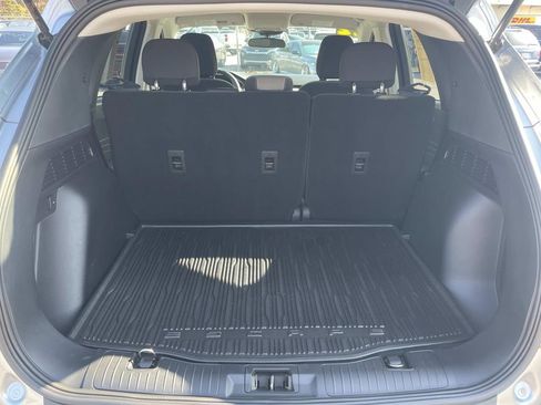 Used 2022 Ford Escape S image 11