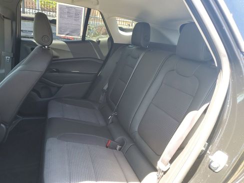 Used 2025 Chevrolet Trax LT image 14