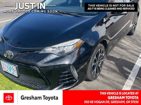 Used 2018 Toyota Corolla SE image 1
