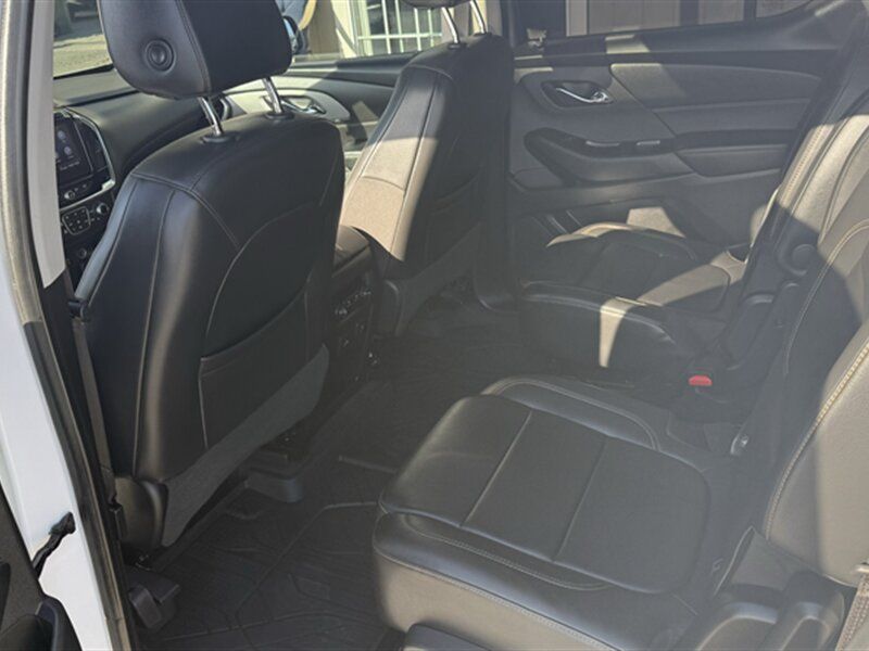 Used 2020 Chevrolet Traverse RS w/ LPO, Floor Liner Package AWD/4WD image 26
