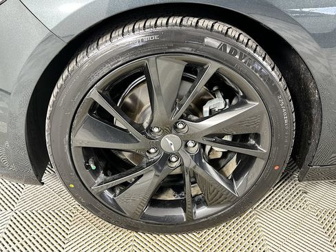 Used 2023 Genesis G70 2.0T w/ Sport Prestige Package RWD image 32