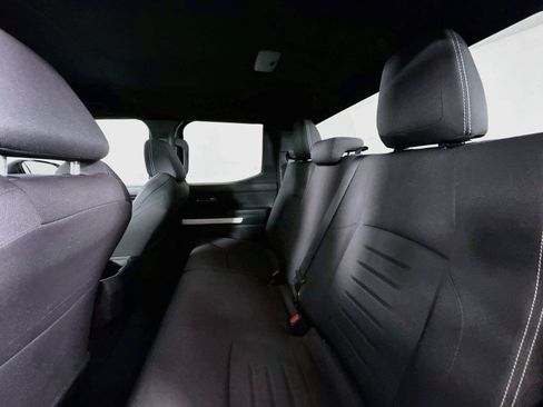 Used 2024 Toyota Tacoma TRD Off-Road AWD/4WD image 28