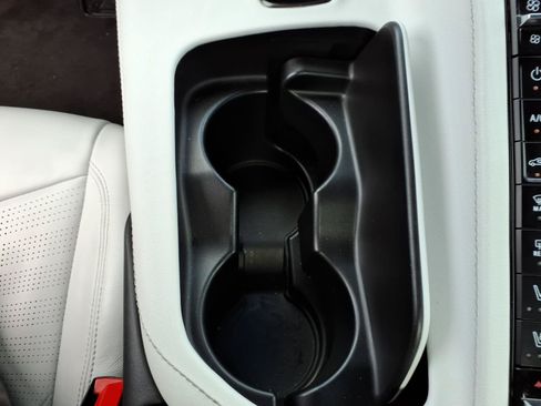 Used 2023 Chevrolet Corvette Stingray Preferred Conv w/ Z51 Performance Package RWD image 21