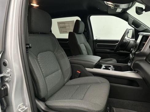 New 2026 RAM 1500 4x4 Crew Cab image 26