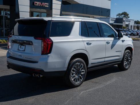 Used 2023 GMC Yukon Denali Ultimate image 3