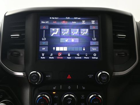 Used 2020 RAM 1500 Big Horn AWD/4WD image 27