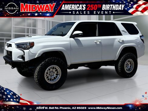Used 2021 Toyota 4Runner TRD Off-Road Premium w/ Moonroof Package AWD/4WD image 1