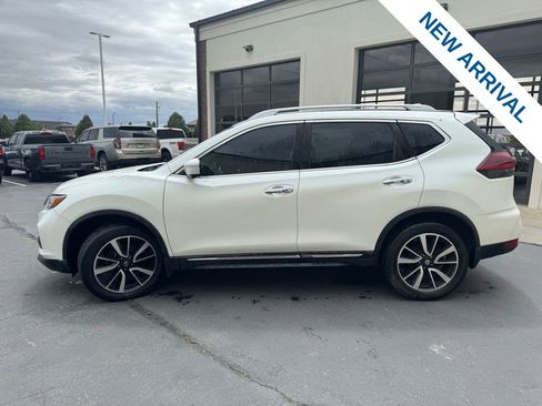 Used 2019 Nissan Rogue SL w/ Premium Package AWD/4WD image 4