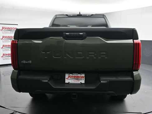 Used 2023 Toyota Tundra SR5 w/ SR5 Convenience Package AWD/4WD image 8