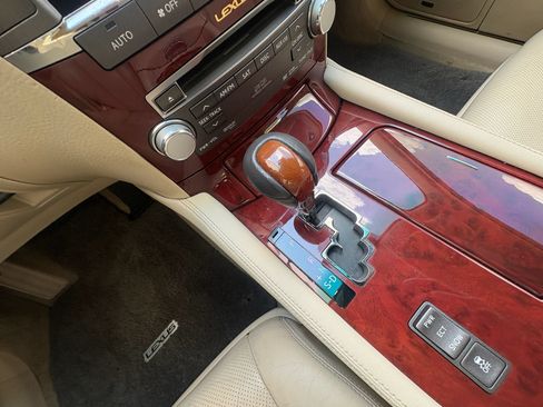 Used 2012 Lexus LS 460 w/ Luxury Value Edition RWD image 14