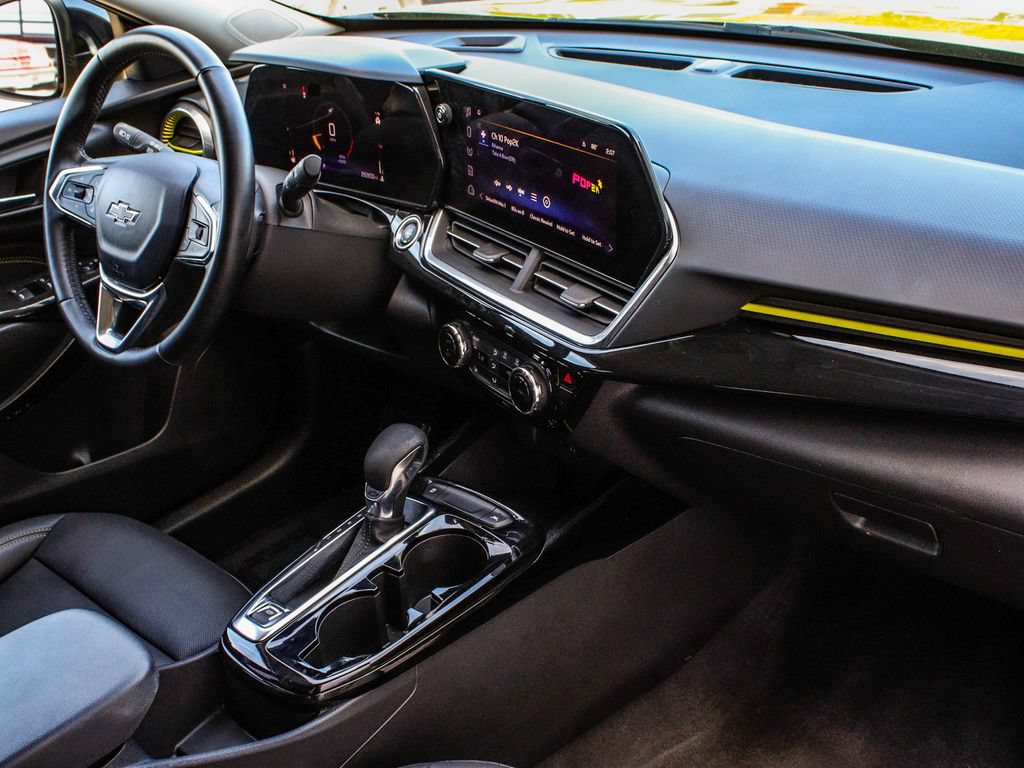 Used 2024 Chevrolet Trax ACTIV w/ Driver Confidence Package FWD image 41