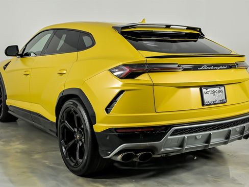 Used 2019 Lamborghini Urus AWD/4WD image 7