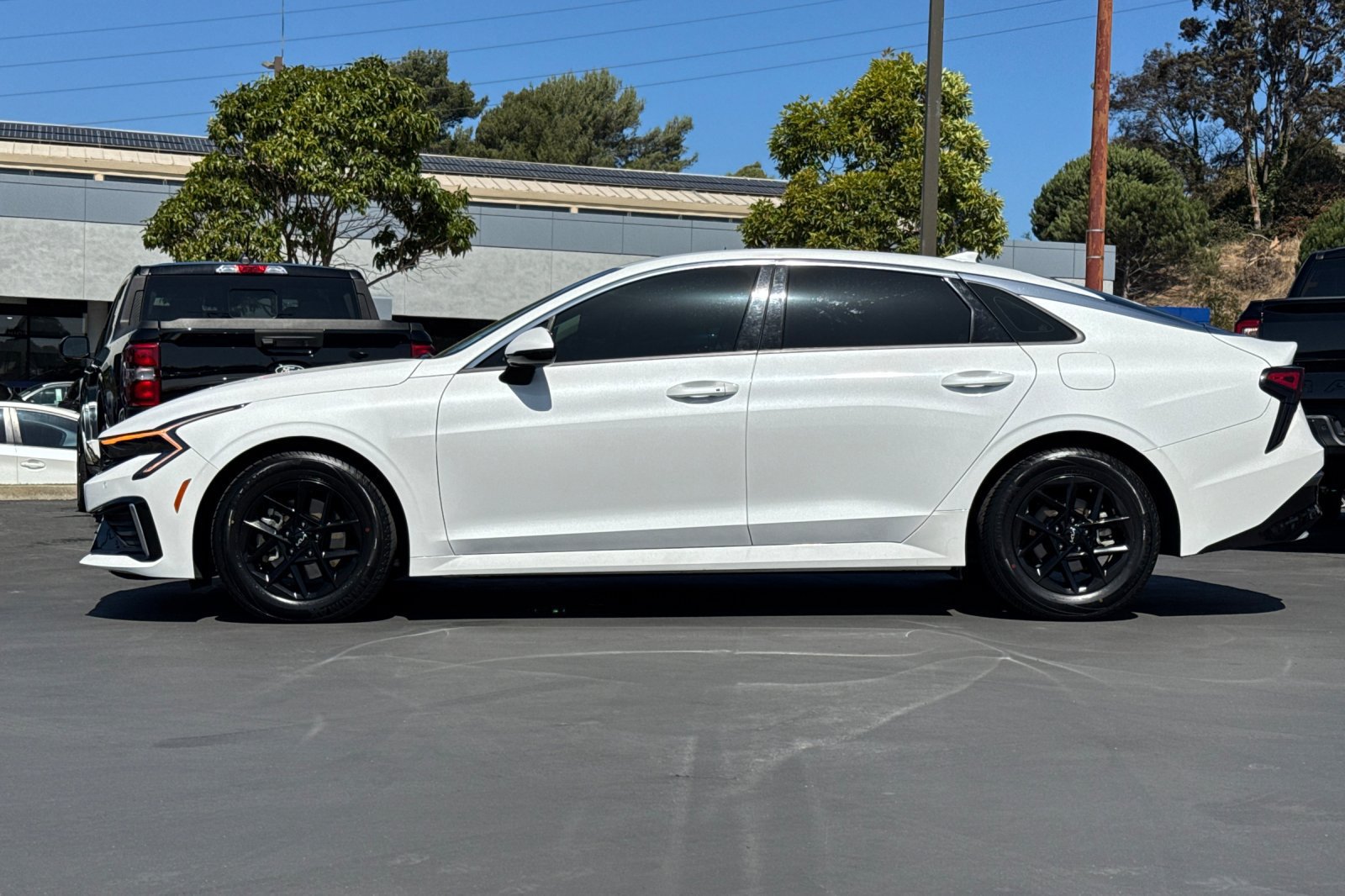 Certified 2025 Kia K5 LXS FWD image 10