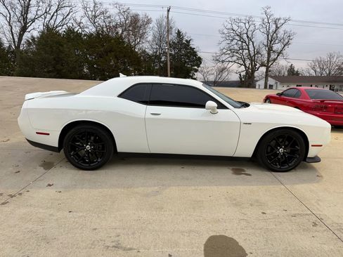 Used 2019 Dodge Challenger R/T w/ Plus Package image 2