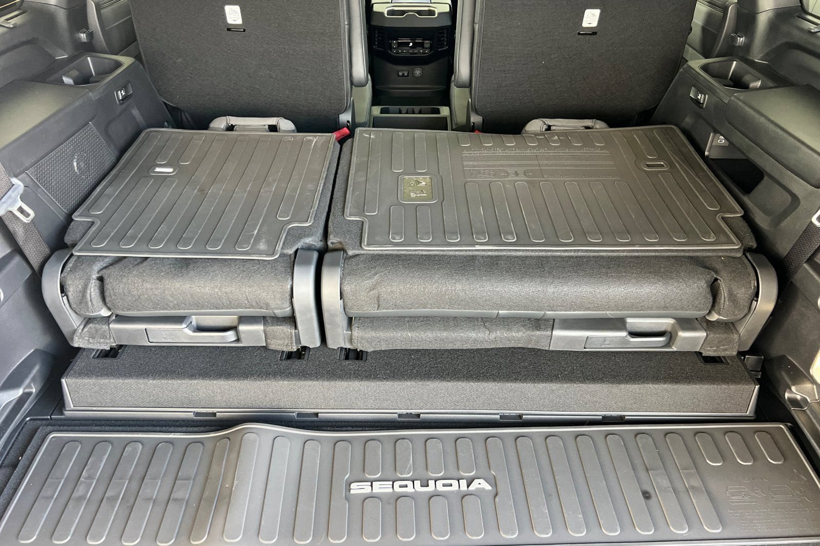 New 2026 Toyota Sequoia Platinum w/ TRD Off-Road Package AWD/4WD image 17