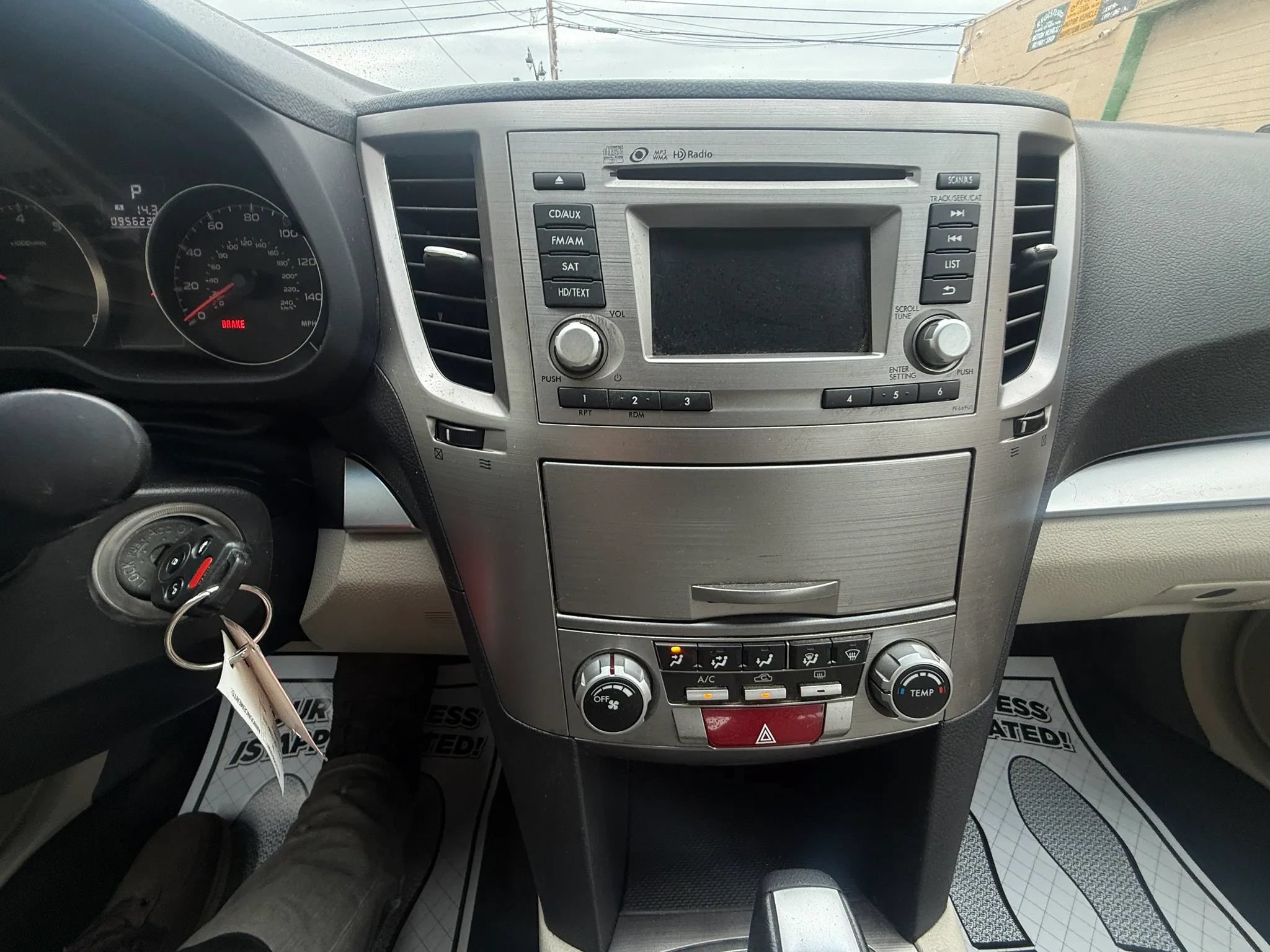 Used 2014 Subaru Legacy 2.5i Premium AWD/4WD image 10