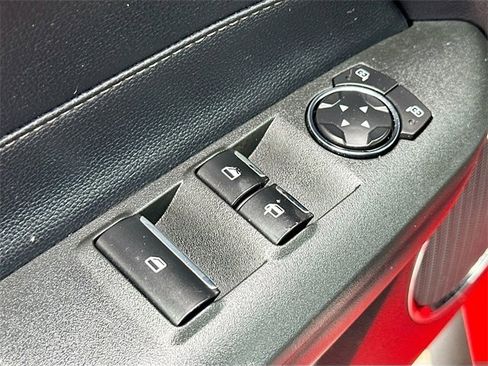 Used 2018 Ford Mustang Premium image 17