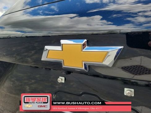Used 2026 Chevrolet Equinox LT w/ Convenience Package II FWD image 8