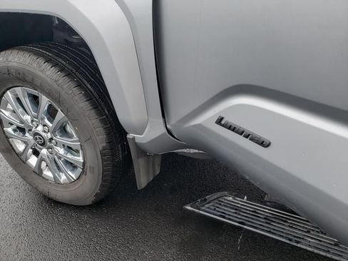 Used 2025 Toyota Tacoma Limited AWD/4WD image 10