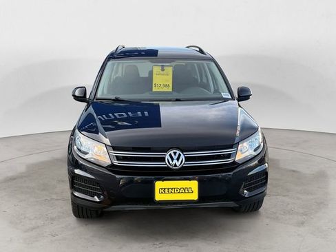 Used 2017 Volkswagen Tiguan S image 8