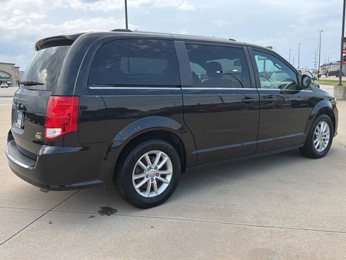 Used 2019 Dodge Grand Caravan SXT w/ Driver Convenience Group FWD image 21