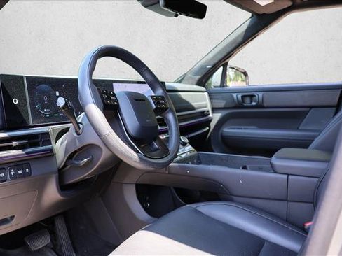 Used 2025 Hyundai Santa Fe Calligraphy AWD/4WD image 12