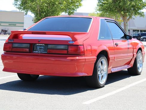 Used 1990 Ford Mustang GT RWD image 9