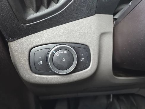 Used 2019 Ford Transit Connect XL image 17