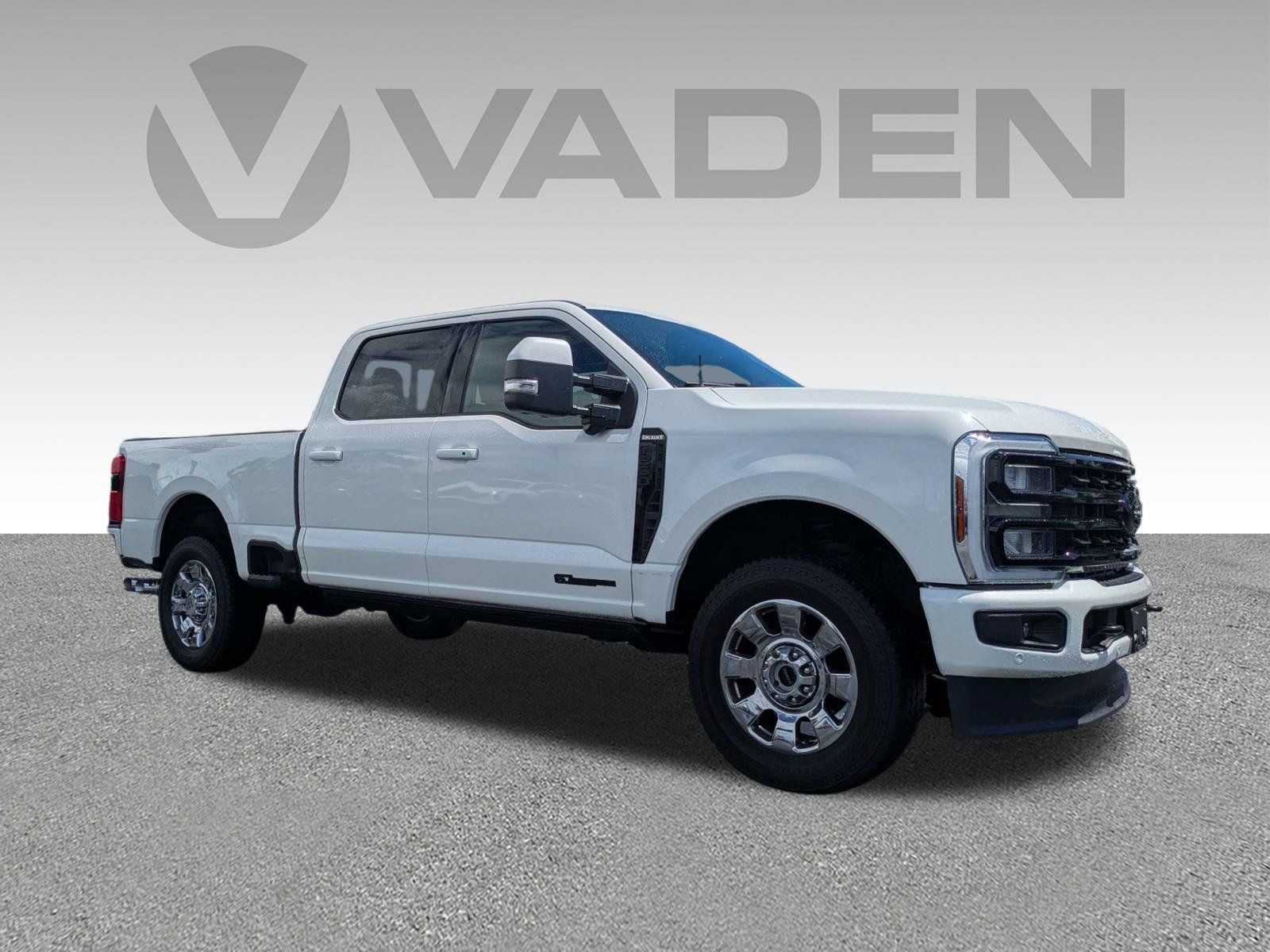 Used 2025 Ford F250 King Ranch w/ Chrome Package AWD/4WD image 3