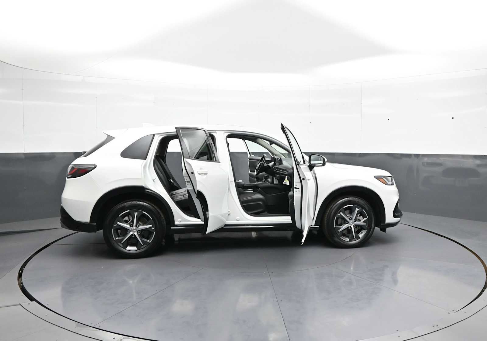 Certified 2023 Honda HR-V EX-L image 39