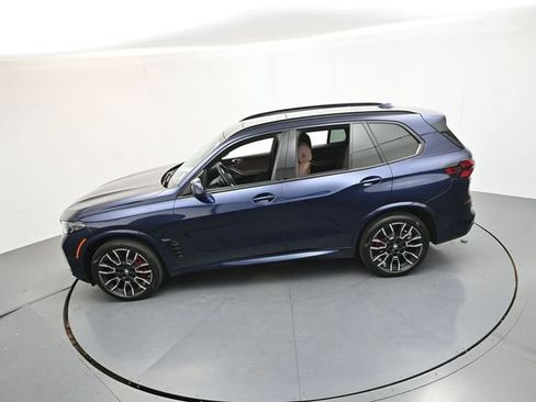 Used 2025 BMW X5 xDrive40i w/ M Sport Package AWD/4WD image 49