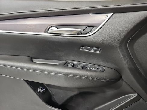 Used 2017 Cadillac XT5 Luxury w/ Driver Awareness Package AWD/4WD image 30