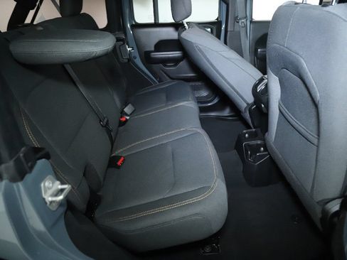 Used 2024 Jeep Wrangler Unlimited Sport AWD/4WD image 31