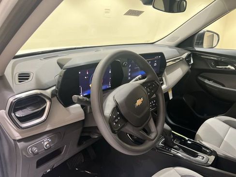 New 2026 Chevrolet TrailBlazer LS w/ LS Convenience Package FWD image 9