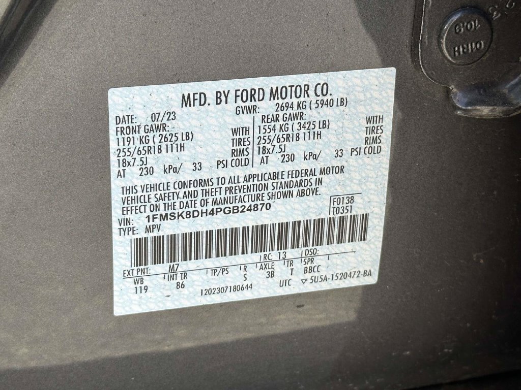 Used 2023 Ford Explorer XLT AWD/4WD image 11