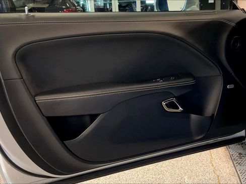 Used 2020 Dodge Challenger SRT Hellcat Redeye image 17