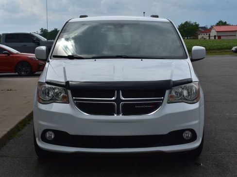 Used 2019 Dodge Grand Caravan SXT FWD image 11