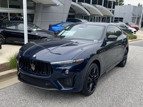 New 2024 Maserati Levante Trofeo image 2