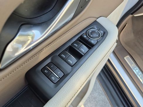 Used 2021 GMC Yukon Denali w/ LPO, Illumination Package AWD/4WD image 22