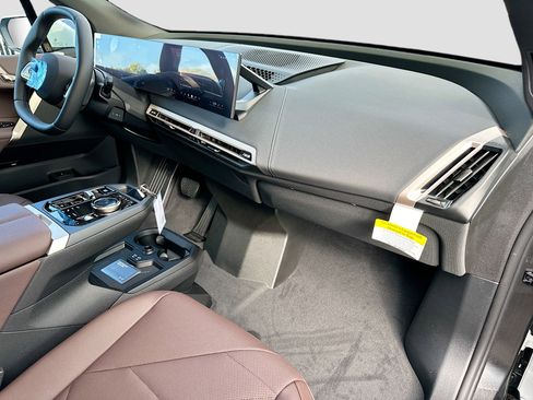 New 2026 BMW iX xDrive45 w/ Premium Package image 23