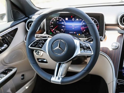New 2025 Mercedes-Benz C 300 4MATIC Sedan image 13