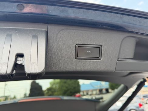 Used 2019 Volkswagen Atlas SE w/ Towing Package AWD/4WD image 24