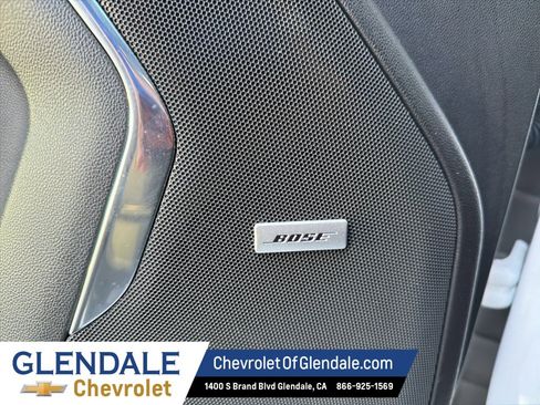 Used 2023 Chevrolet Suburban Premier image 15