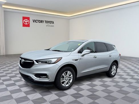 Used 2021 Buick Enclave Essence w/ Sound and Sites Package image 11