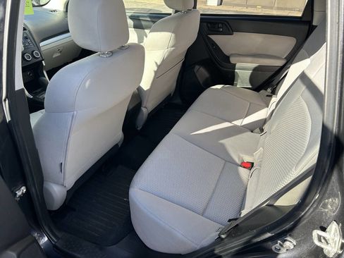 Used 2014 Subaru Forester 2.5i Premium w/ All-Weather Package image 12