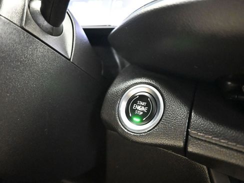 Used 2021 Buick Envision Essence AWD/4WD image 23